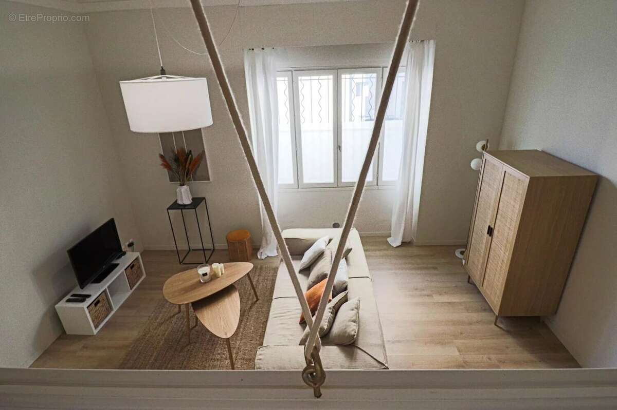 Appartement à MARSEILLE-4E