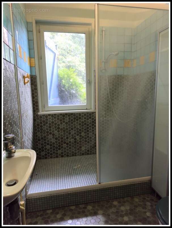 Maison à SAINT-JEAN-BONNEFONDS