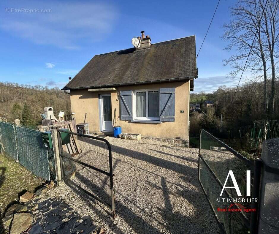 Maison à PONT-D'OUILLY