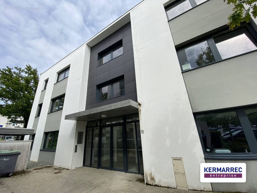 Commerce à CHARTRES-DE-BRETAGNE