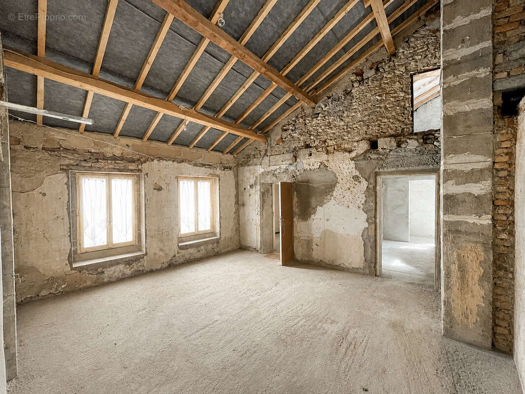 À VENDRE   Appartement avec cour et cave voûtée   Lessy 57160 - photo 7