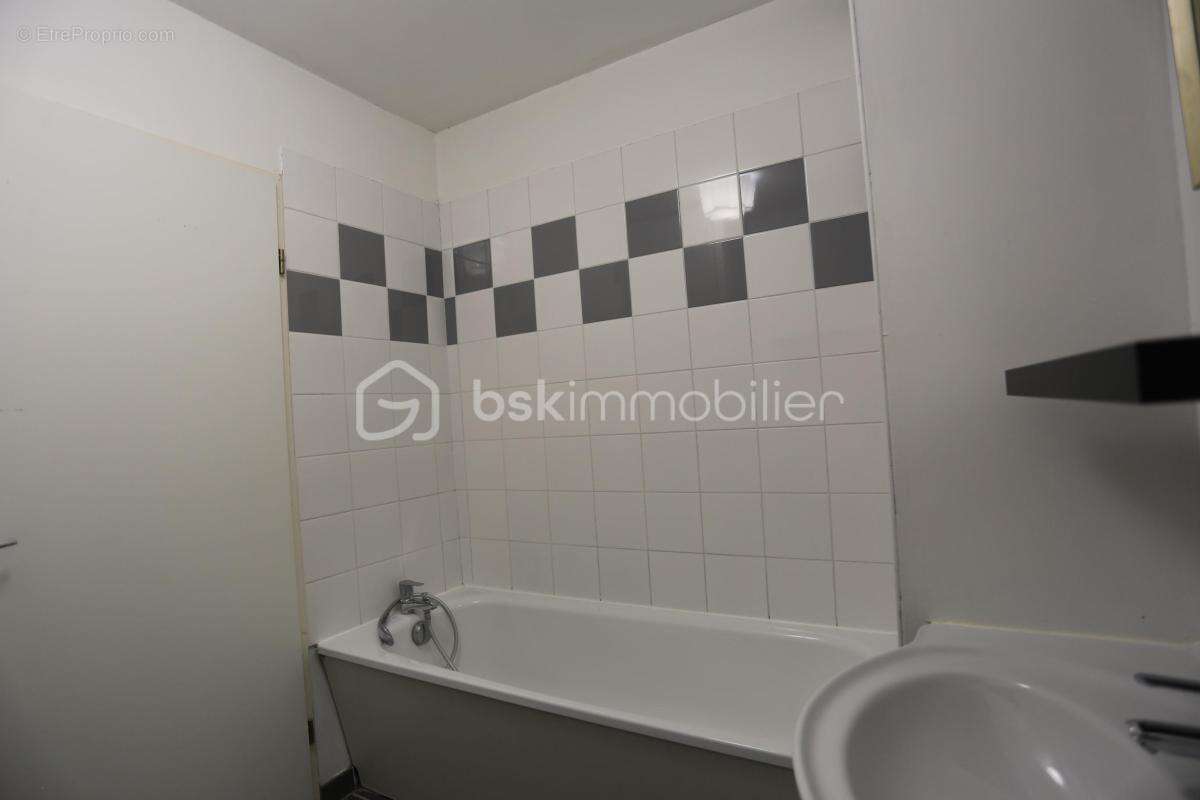 Appartement à SALLAUMINES