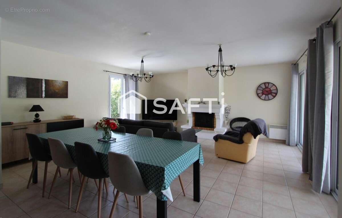 Maison 113 m² à La Caillere-Saint-Hilaire  - photo 3