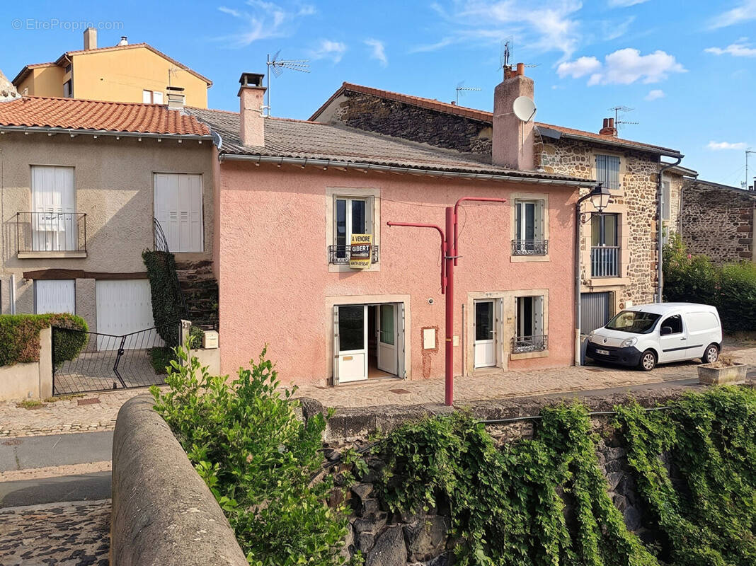 Maison à VALS-PRES-LE-PUY