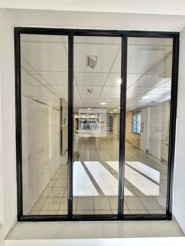 Appartement à LAUDUN-L'ARDOISE