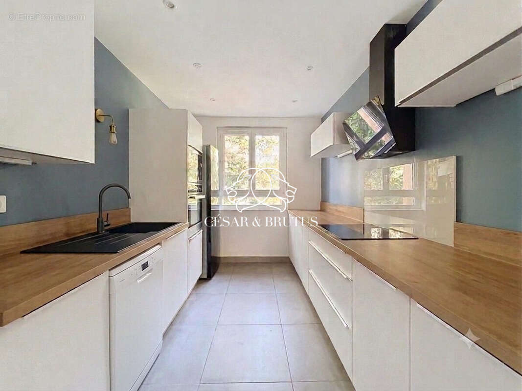 Appartement à LYON-8E