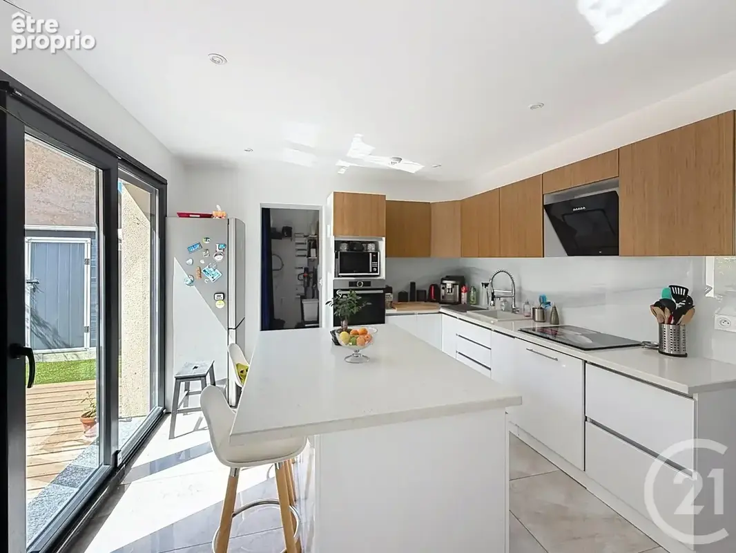 Maison 6 pièces 140 m² à vendre à Chartres (28000) - photo 3