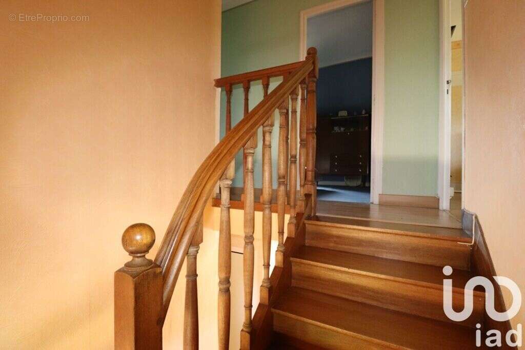 Maison 144 m² à Saint-Vran  - photo 7