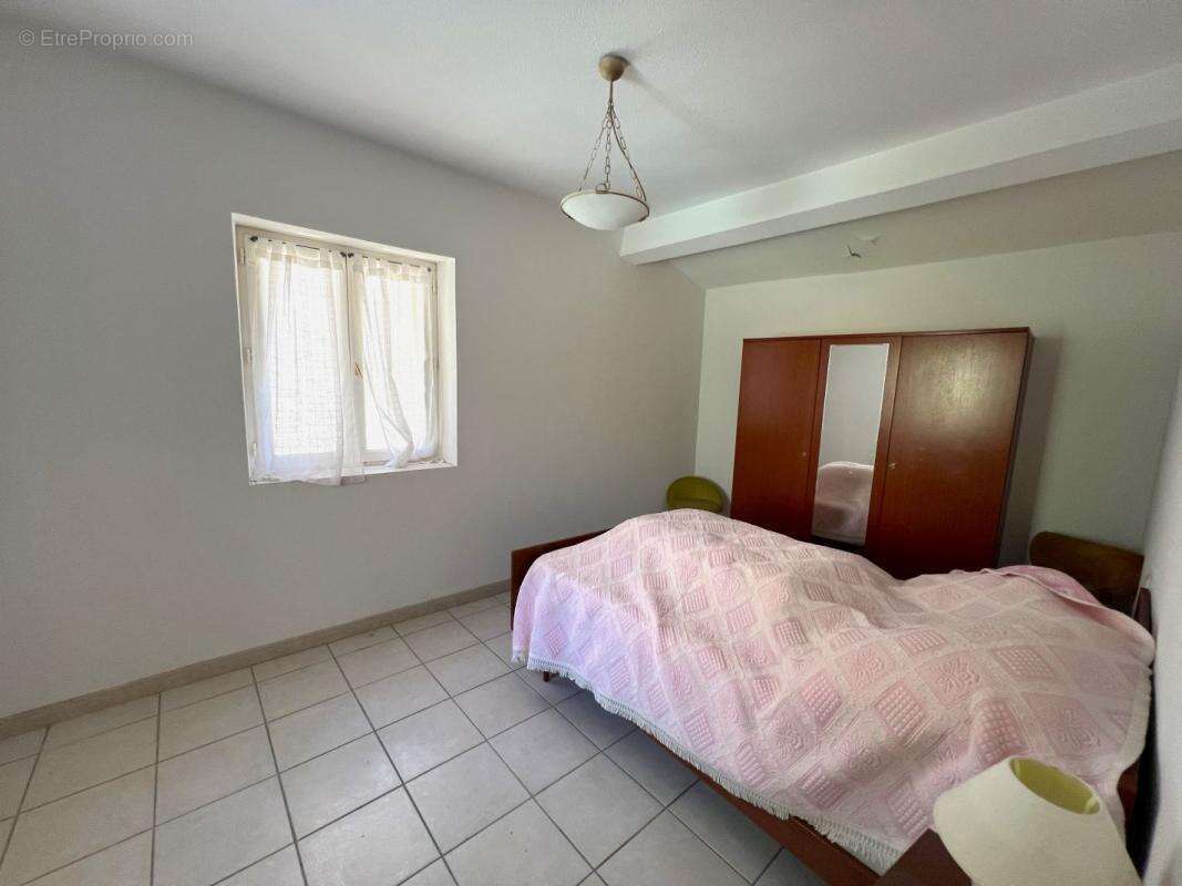 Maison 127 m² à Cruzy  - photo 4