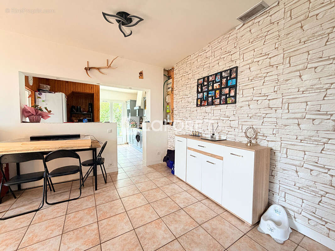 Maison à CHUFFILLY-ROCHE