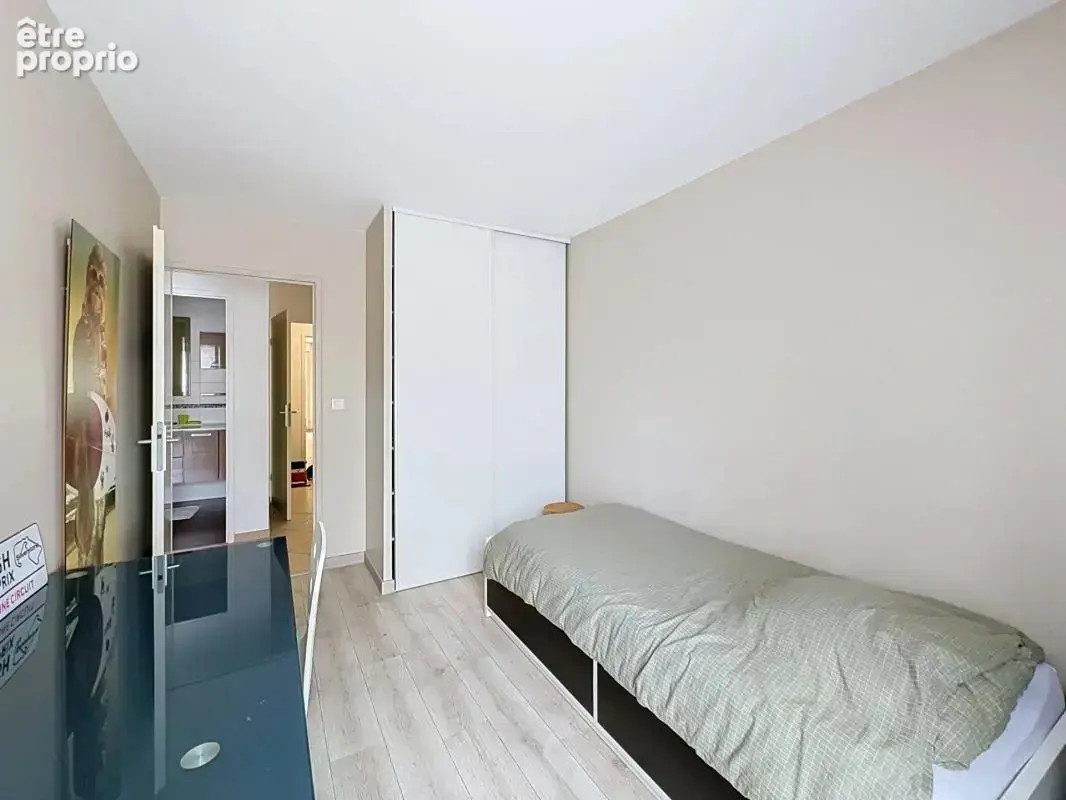 Beau T4 en RDC avec 3 terrasses proche des commerces de La Sourderie - photo 19