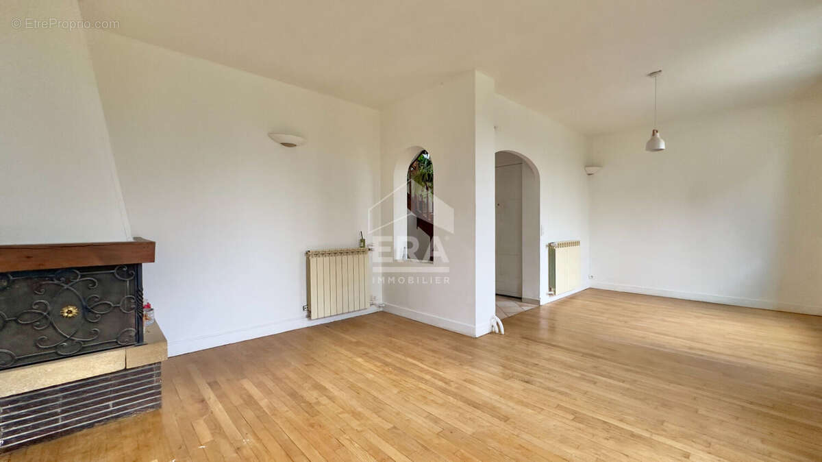 Maison à ATHIS-MONS