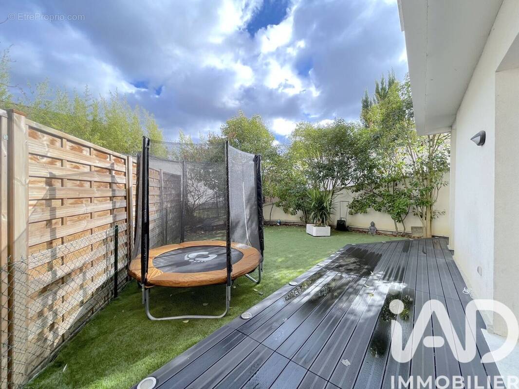 Photo 1 - Appartement à VIGNEUX-SUR-SEINE