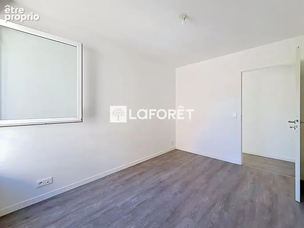 Appartement Romainville 4 pièce(s) 100 m2 - photo 14