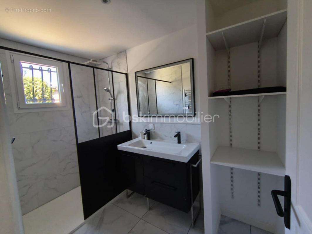 Maison à AIGUEFONDE