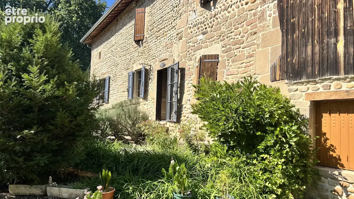 Campagne 200 m² grand terrain 8500 m² - photo 9