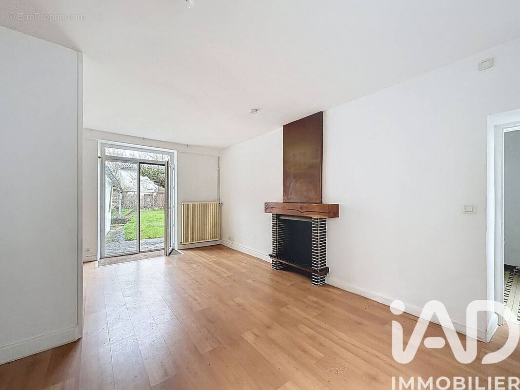 Photo 1 - Maison à NEUVILLE-DE-POITOU