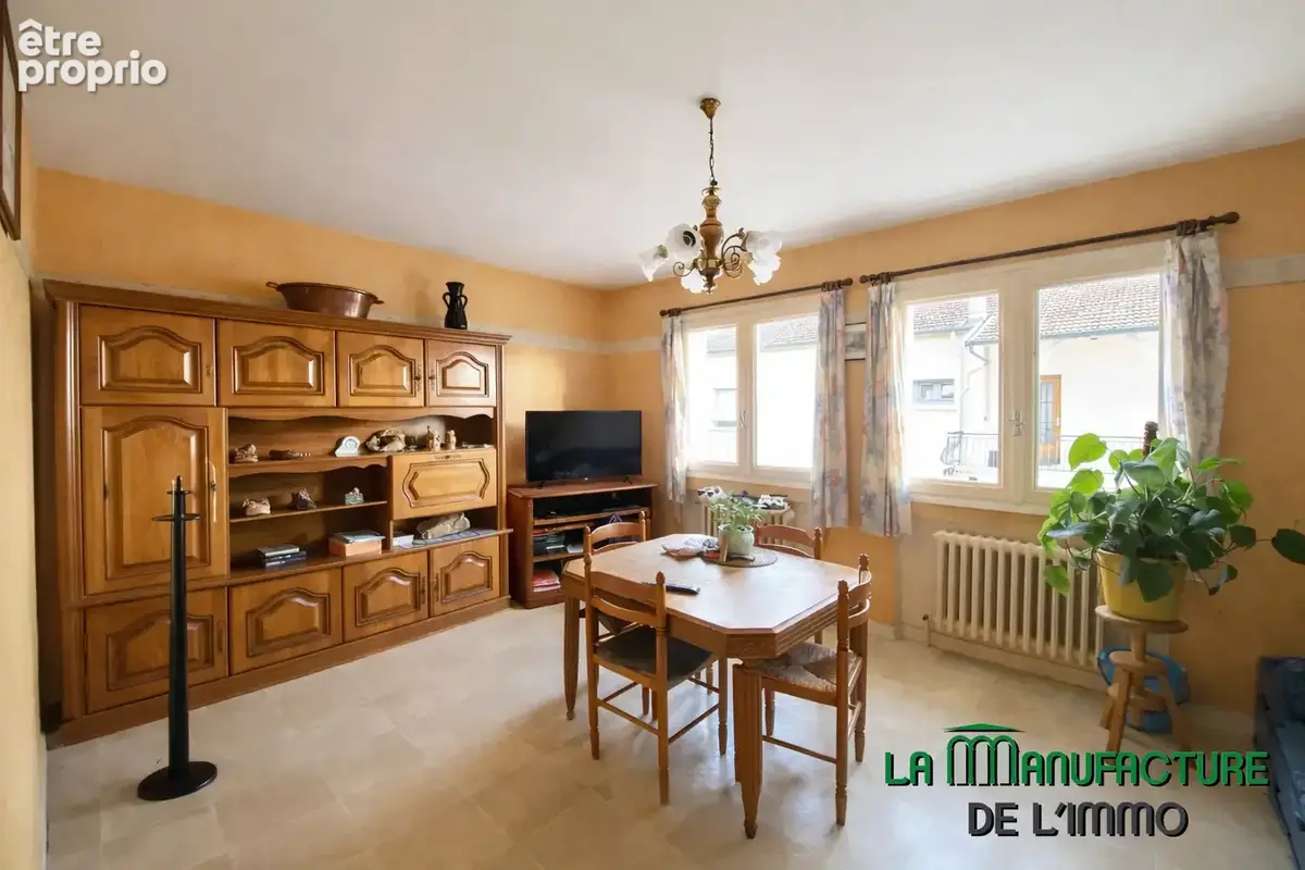 Immeuble / sury le comtal-a proximite des commodites / ideal investisseur - photo 3