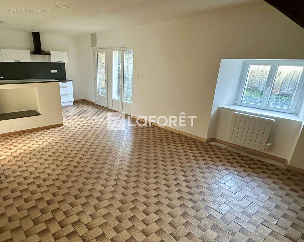 Maison à LEZARDRIEUX