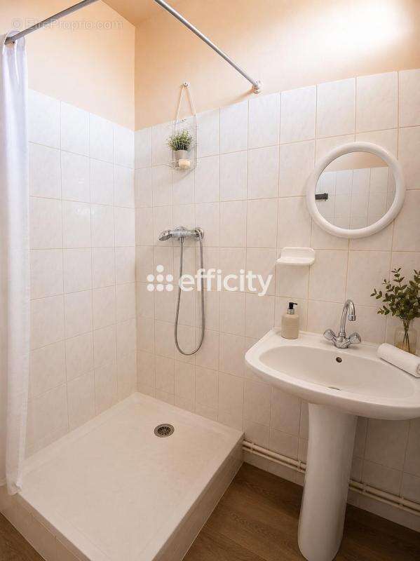 Appartement à SORGUES