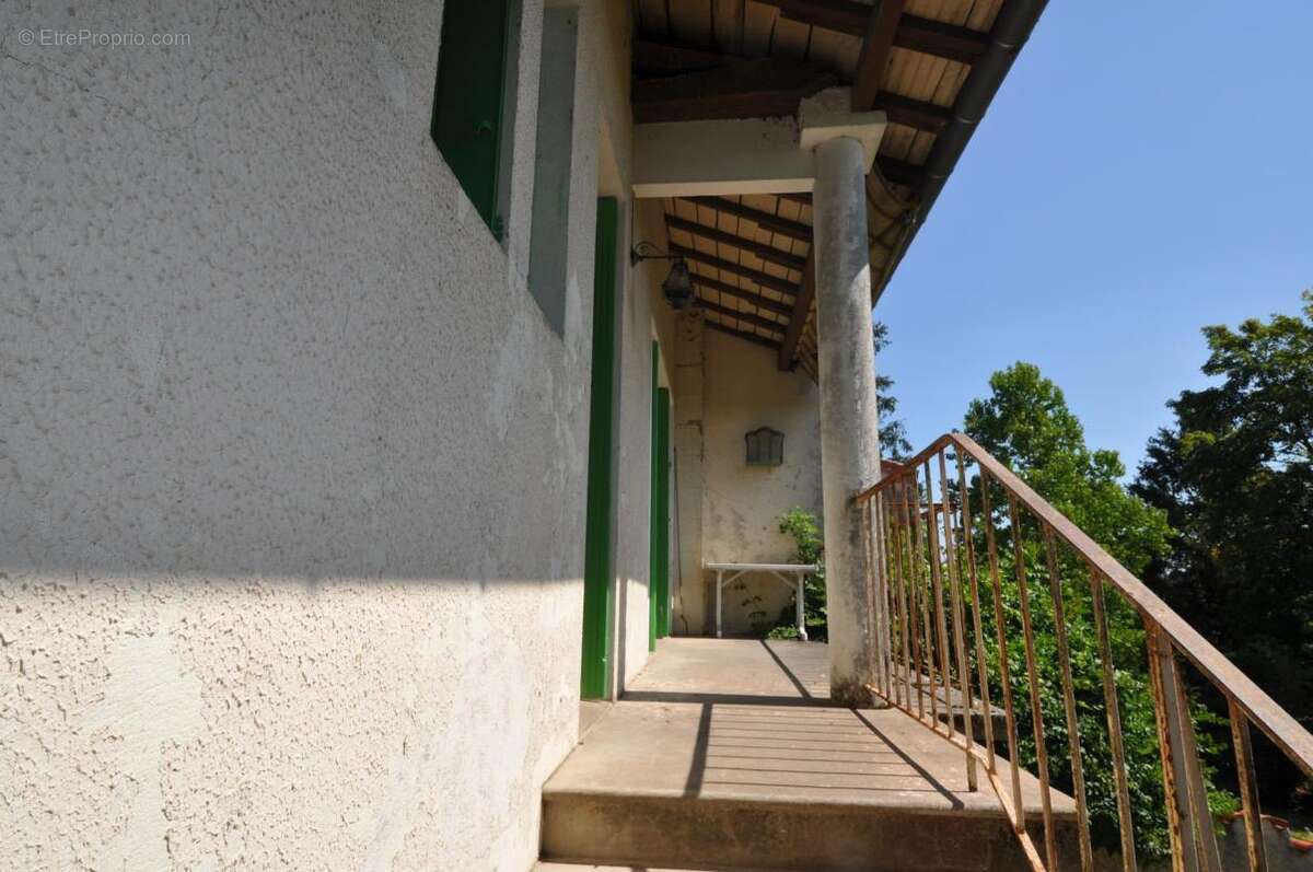 Maison à VILLEFRANCHE-D'ALBIGEOIS