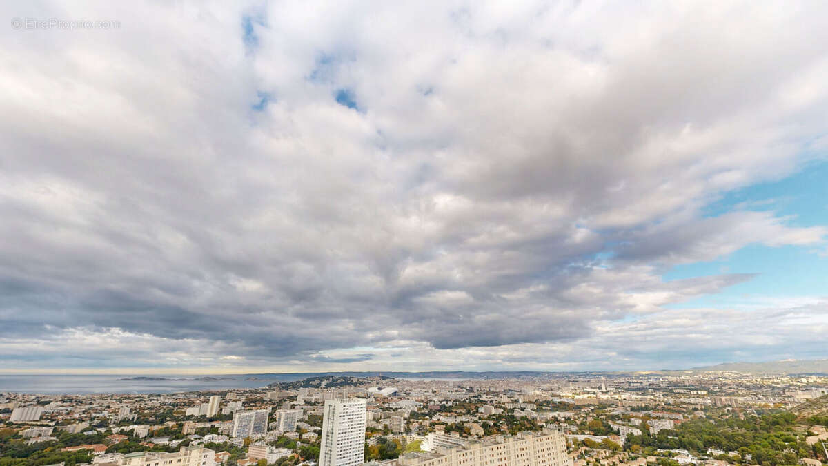 Appartement à MARSEILLE-9E