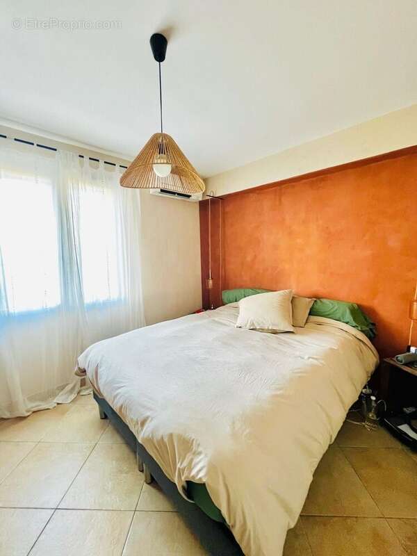 Photo 2 - Maison à MARSEILLE-15E