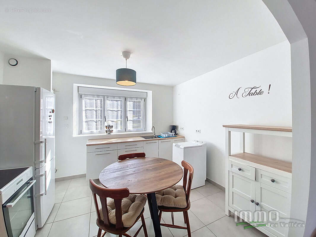 Appartement - rez-de-chaussée - photo 2