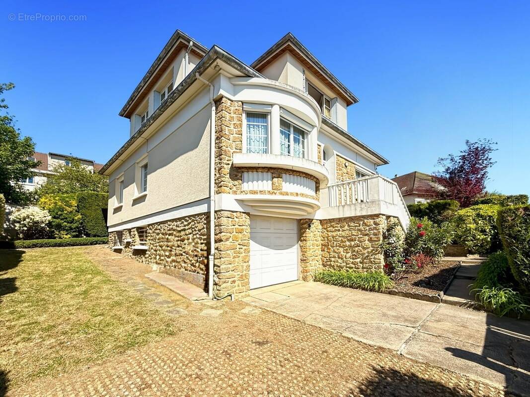 Maison à SUCY-EN-BRIE