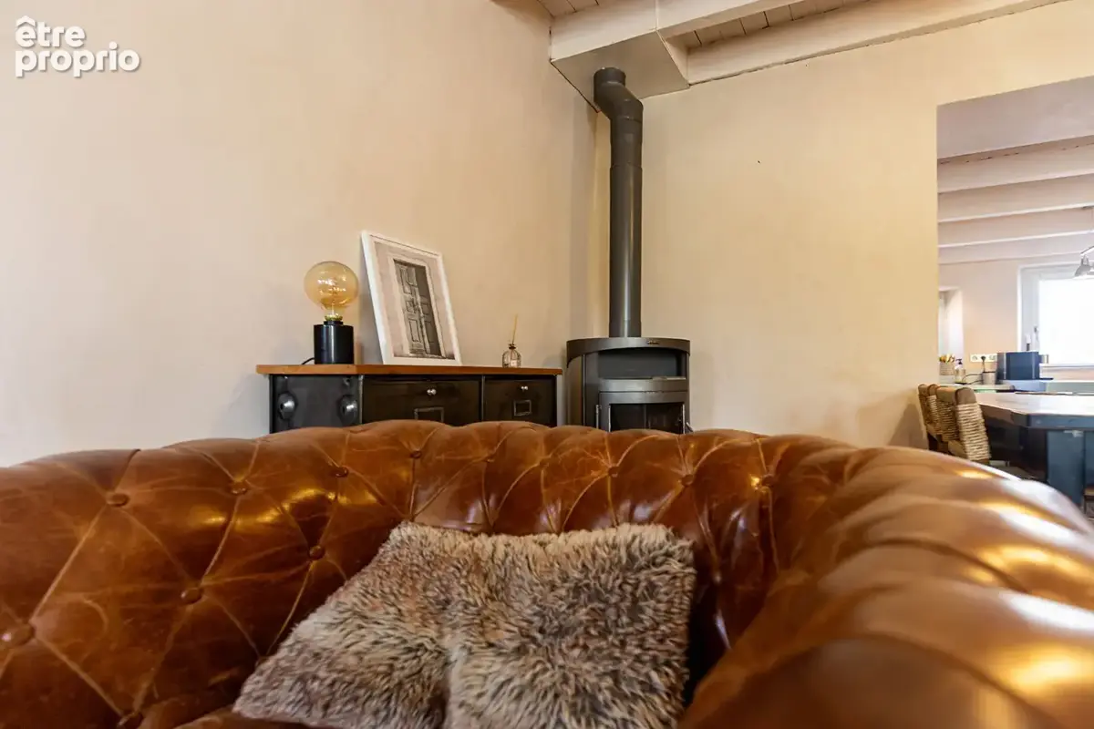 "amarante" - co-exclusivite laforet - mesigny - maison t5 de 161,07 m² - terrain de 394 m² - dpe d - photo 6