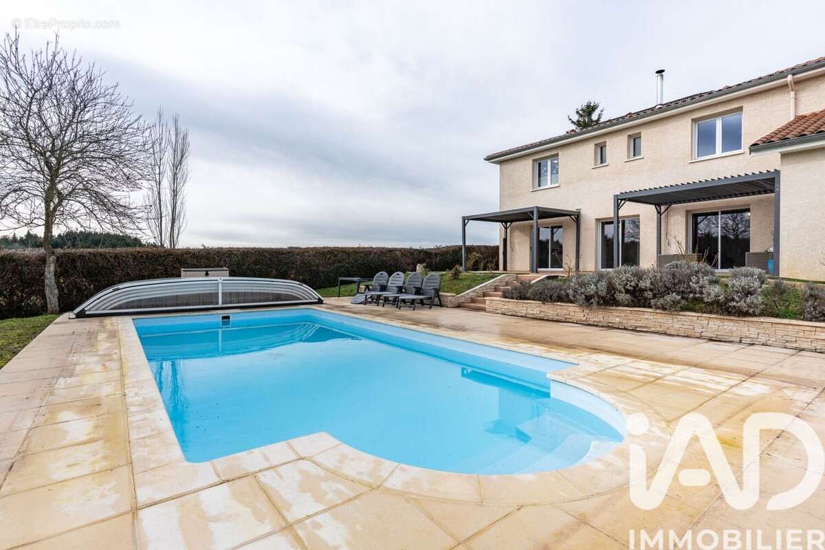 Photo 3 - Maison à PERIGNEUX