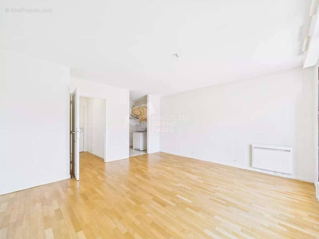 Appartement à ISSY-LES-MOULINEAUX