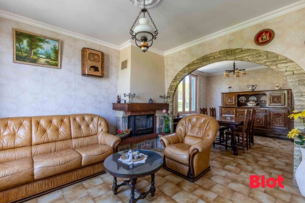 Maison à THORIGNE-FOUILLARD