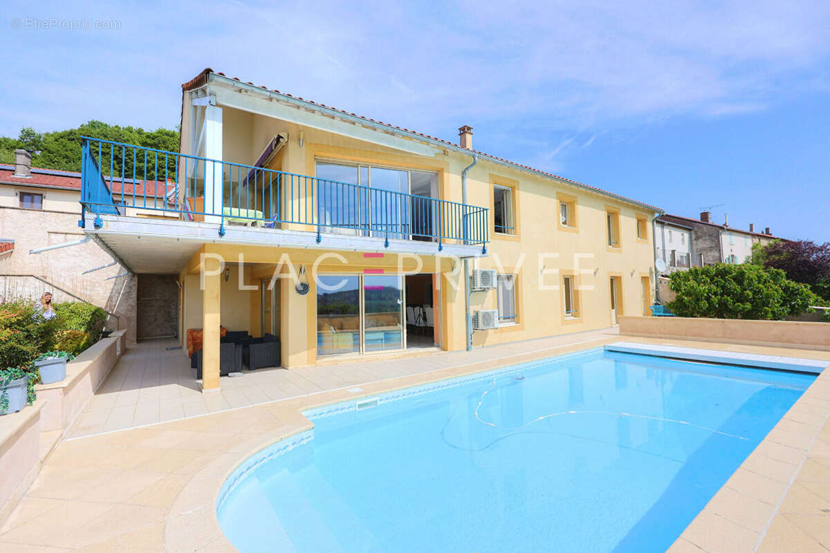 Maison à PAGNY-SUR-MOSELLE