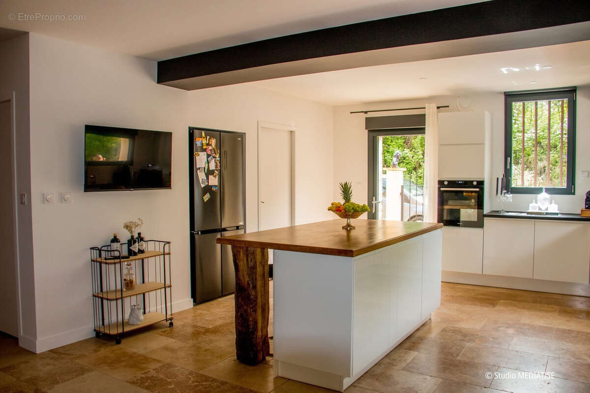 Maison à MONTAIGUT-SUR-SAVE