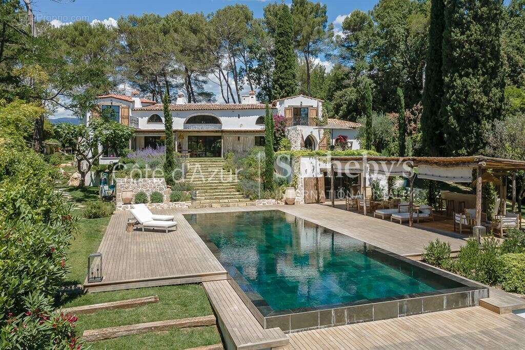 Maison à MOUGINS