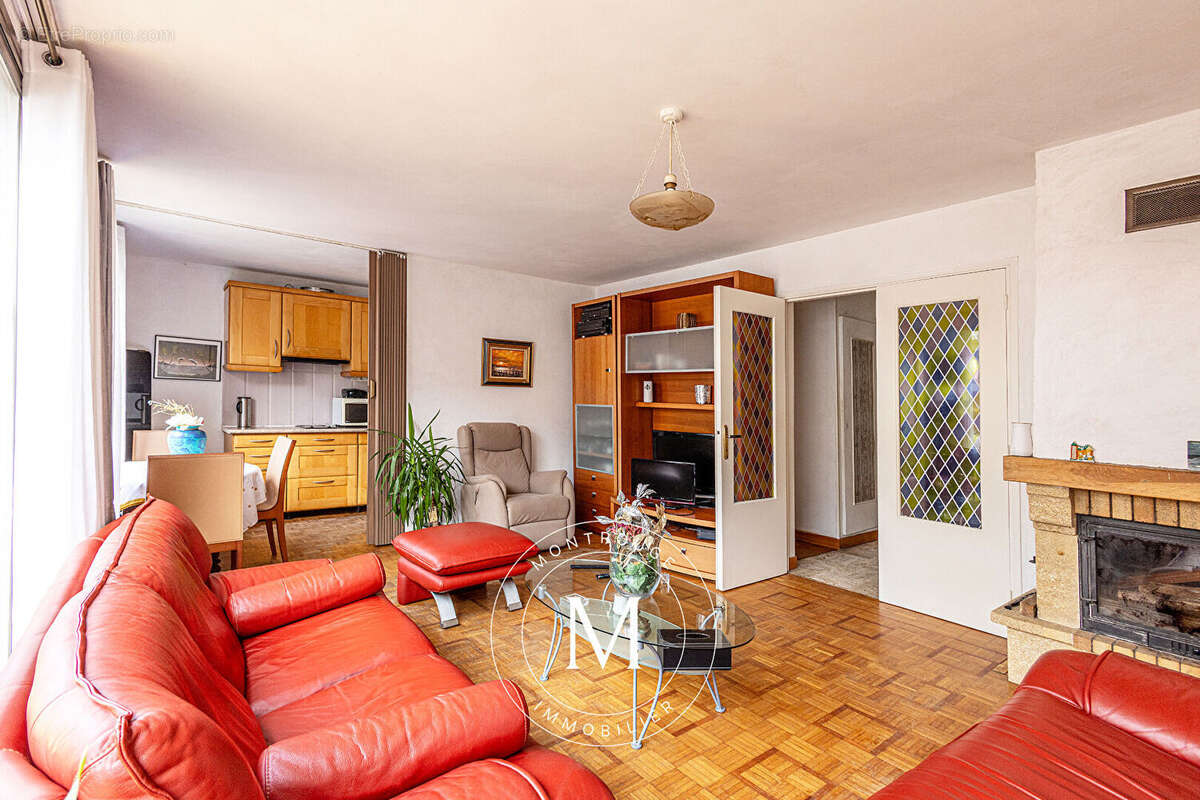 Appartement à MONTROUGE