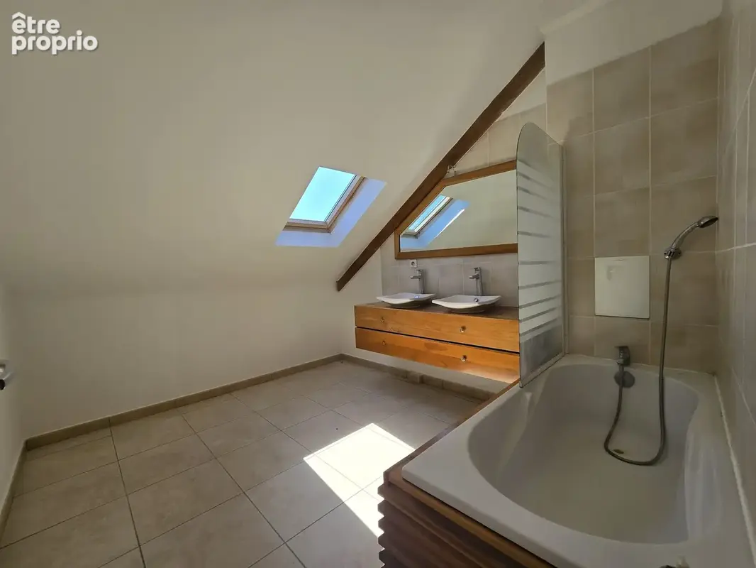 Appartement 75 m² à Le Tampon  - photo 7