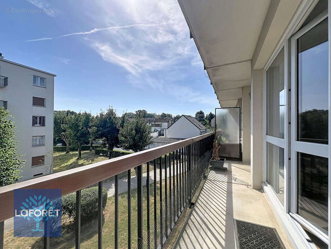 Appartement à MENNECY
