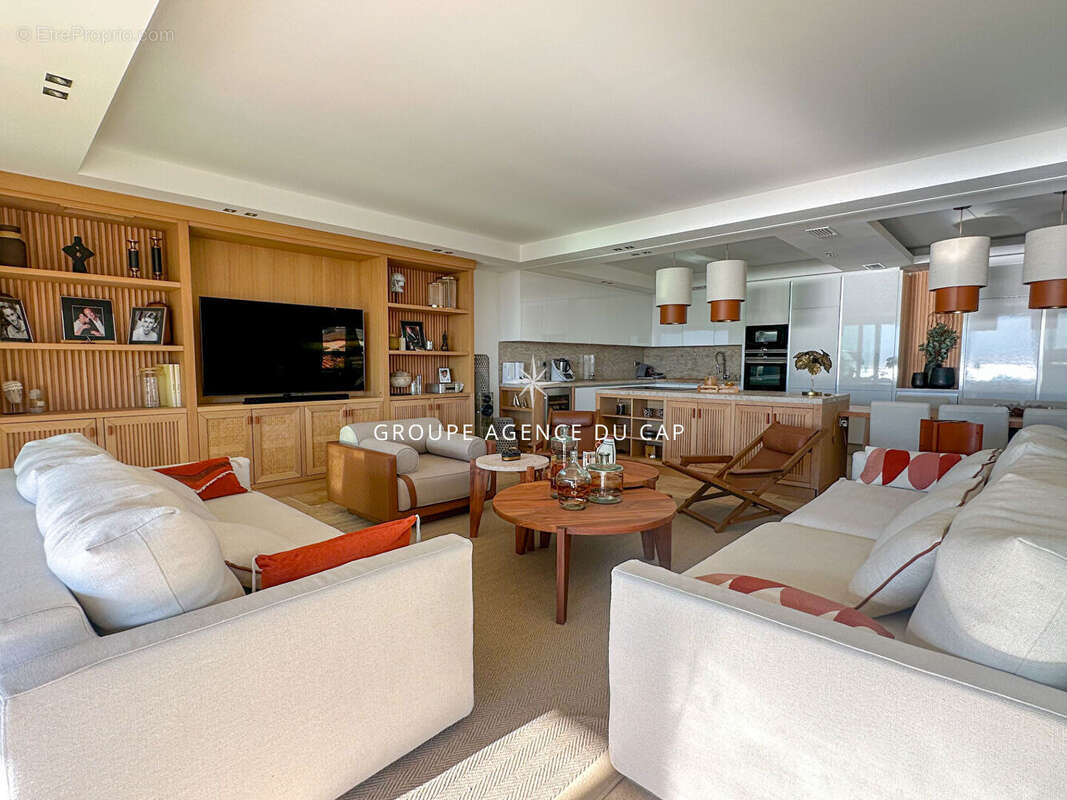 Appartement à LES ISSAMBRES