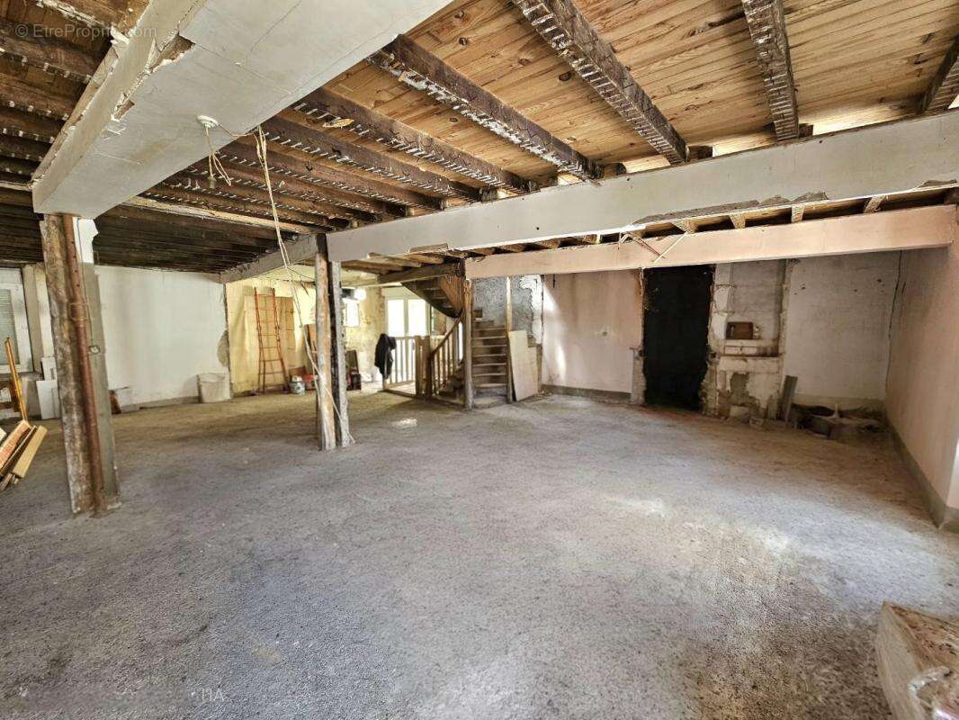 Maison à LA BASTIDE-SUR-L'HERS