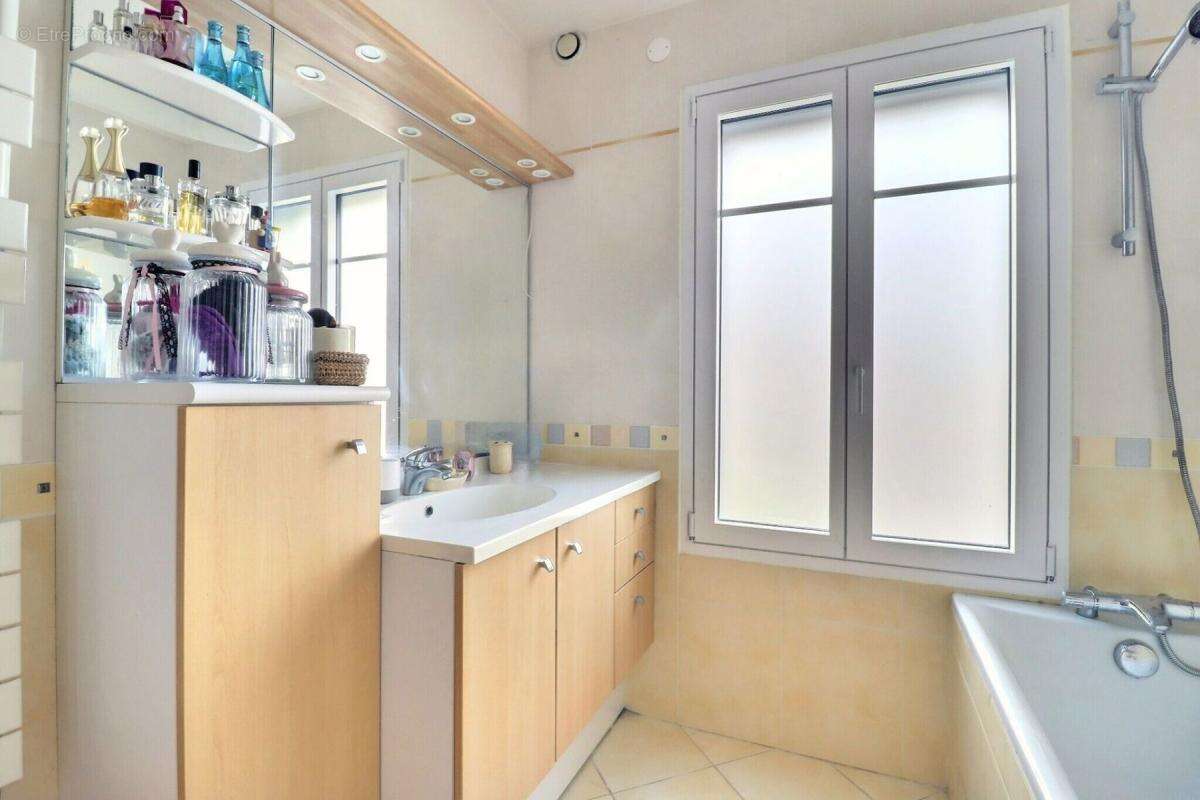 Maison à CROISSY-SUR-SEINE