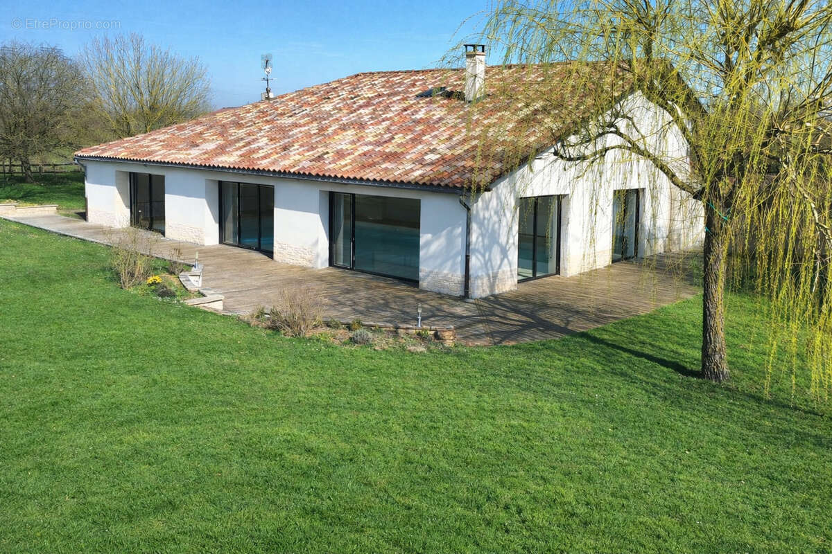 Maison à ILLIAT