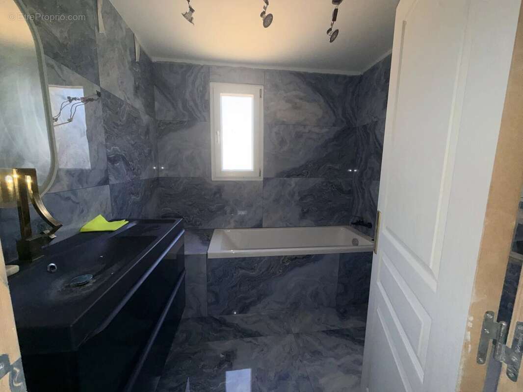 Maison à TOURRETTE-LEVENS