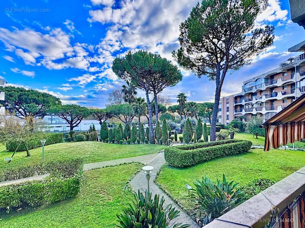 Appartement à MANDELIEU-LA-NAPOULE