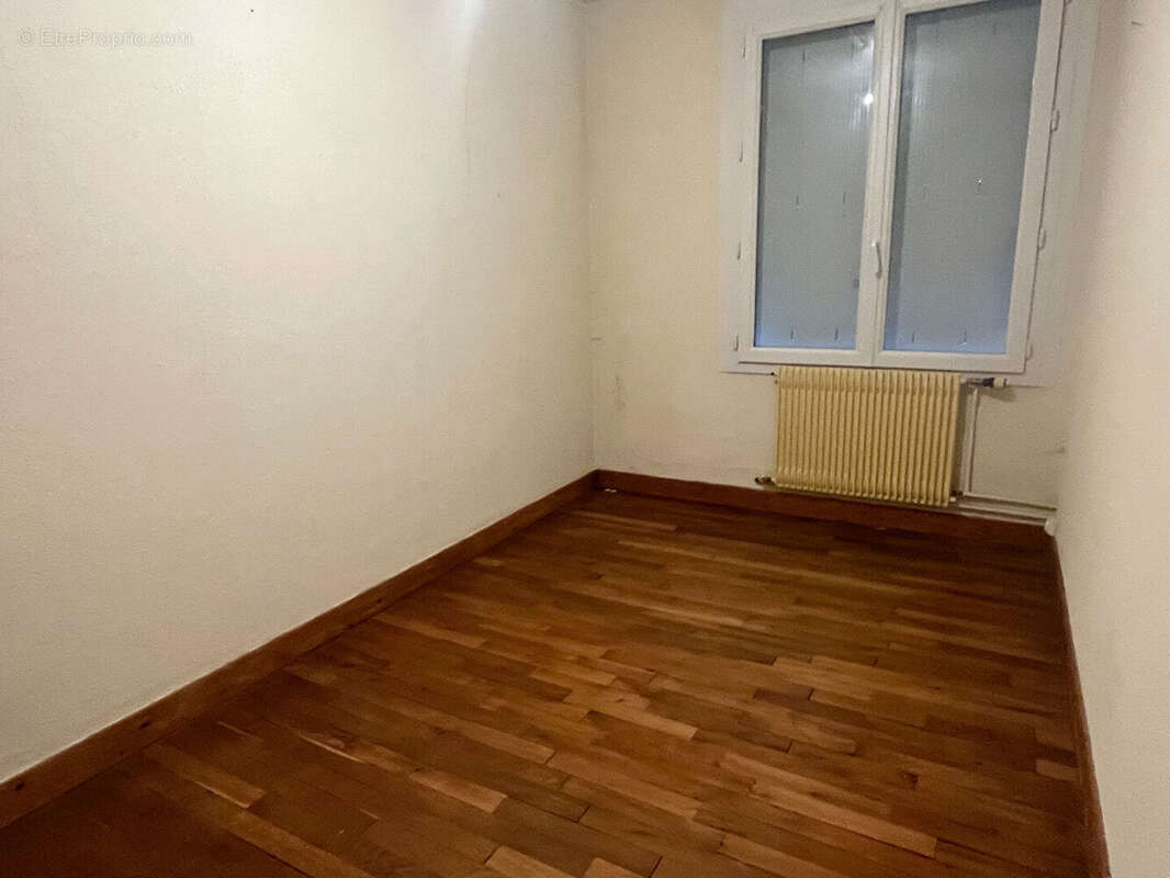 Maison à COUSSAY-LES-BOIS