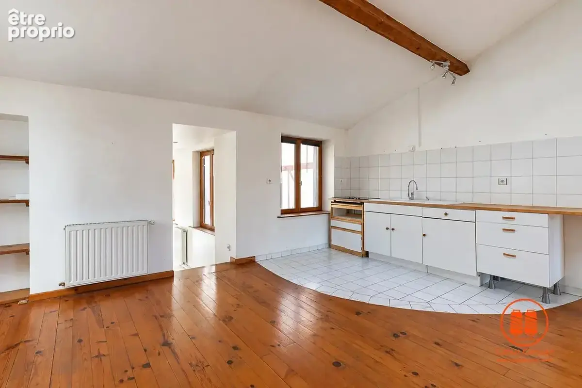 GRAND T2bis de 61 m² au calme - Centre Croix-Rousse  (DPE : D) - photo 5