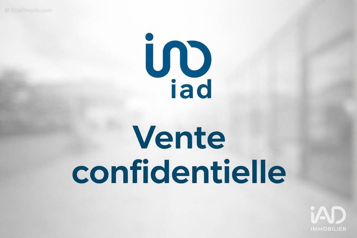 Photo 1 - Commerce à LIMAY