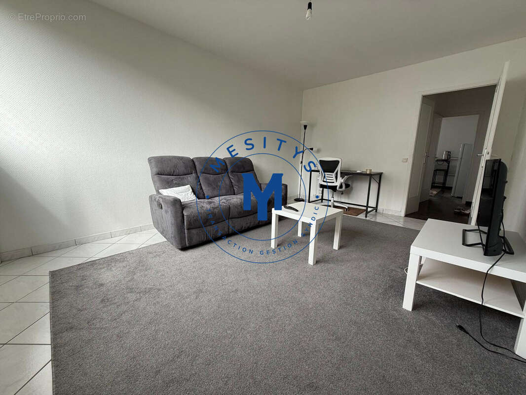 Appartement 46 m² à Saint-Etienne  - photo 2