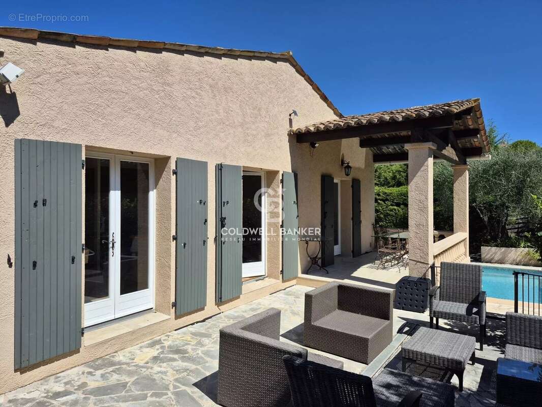 Maison à MOUGINS